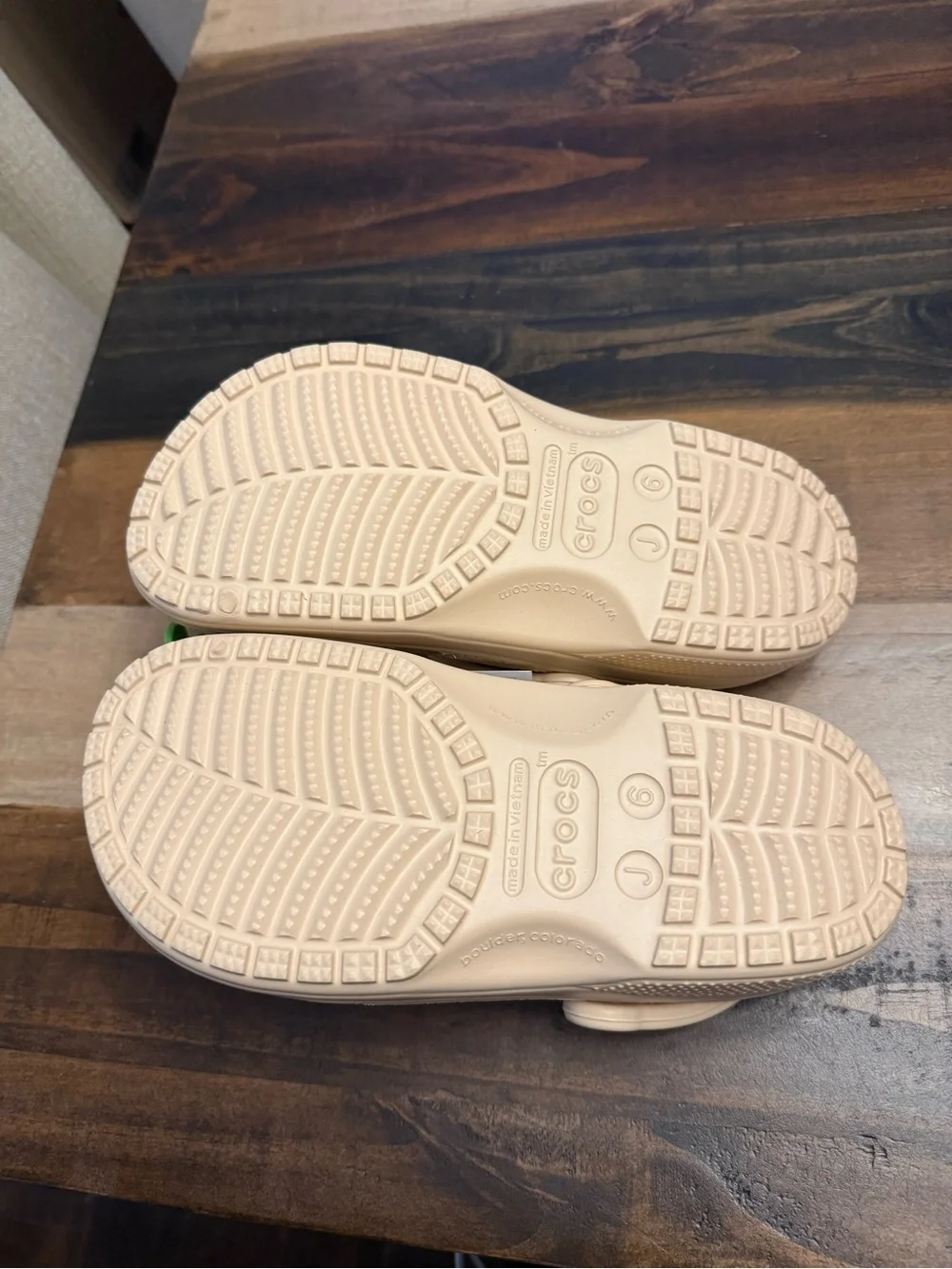 Crocs Classic Clog Kids Slip On Clog Adjustable Strap J6 Beige 206991-2DS